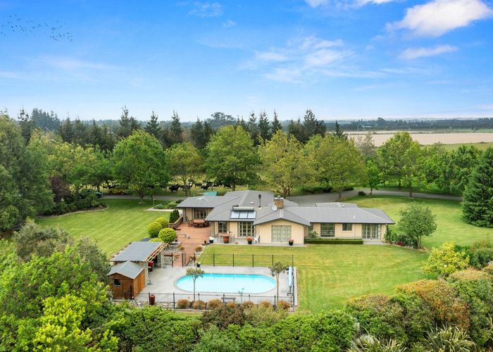  at 900 Loburn Whiterock Road, Loburn, Waimakariri, Canterbury