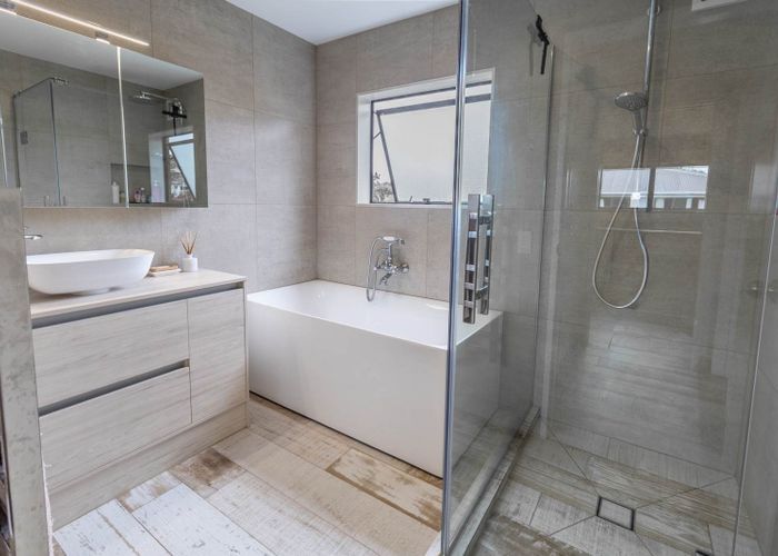  at 12 Skybird Place, Glen Eden, Waitakere City, Auckland