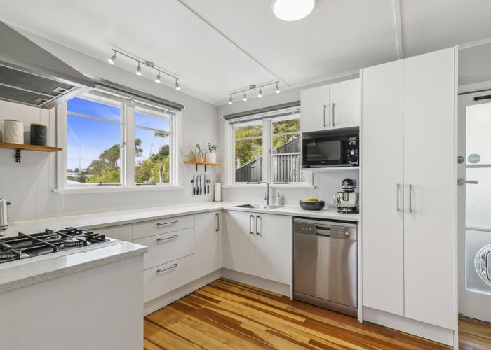  at 15 Link Road, Newlands, Wellington