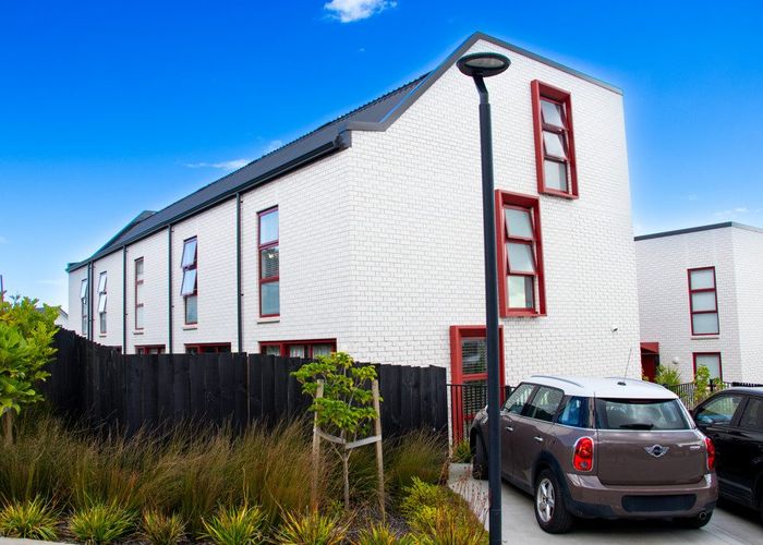  at 27 Maea Lane, Mount Roskill, Auckland City, Auckland