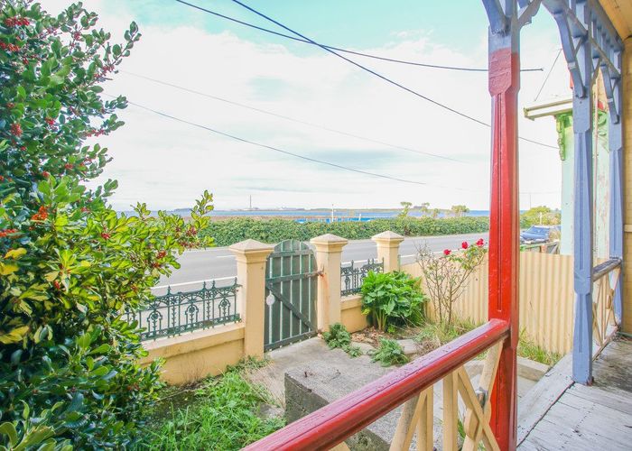  at 12 Gore Street, Bluff