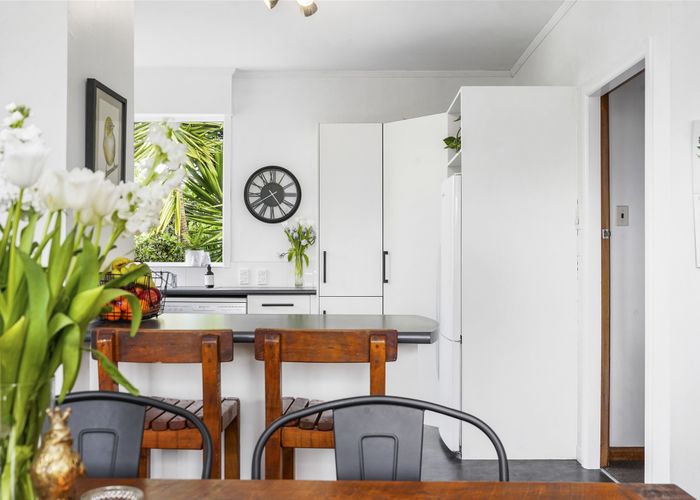 at 302 Cambridge Road, Hillcrest, Hamilton
