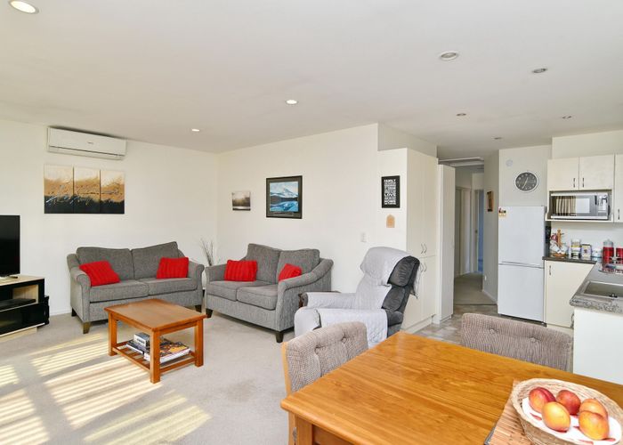  at 4/26 Meadow Street, Papanui, Christchurch