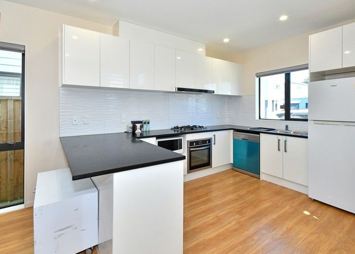  at 10 Tapuwae Way, Mangere Bridge, Auckland