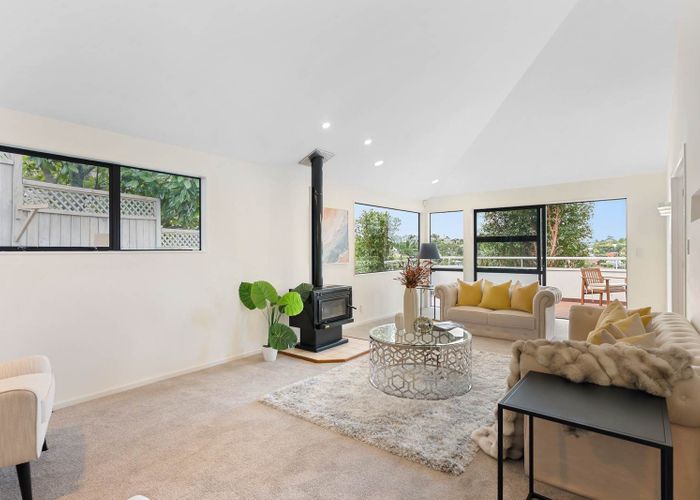  at 60 Bayside Drive, Browns Bay, North Shore City, Auckland