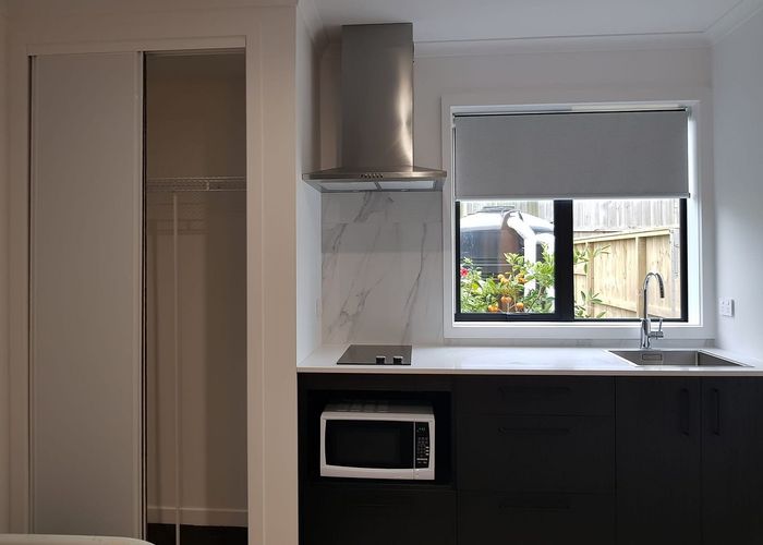  at 9 Yulia Road, Flat Bush, Manukau City, Auckland