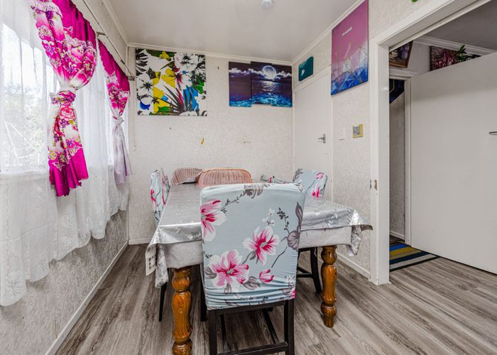  at 42 Landscape Road, Papatoetoe, Manukau City, Auckland