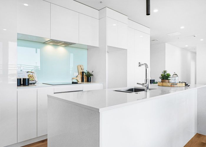  at 501/12 Barrack Road, Mount Wellington, Auckland City, Auckland