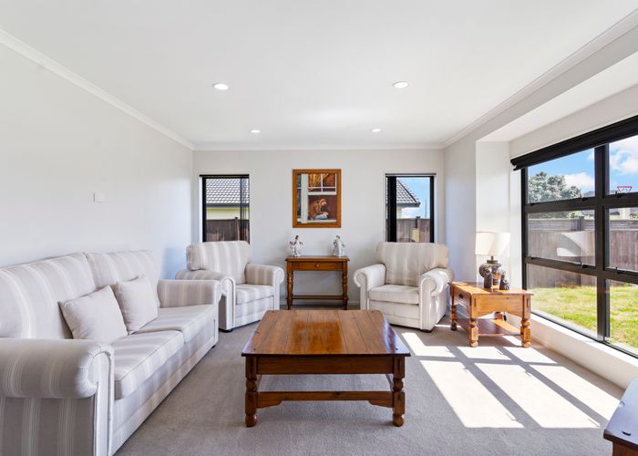  at 24 Scotsmoor Drive, Wattle Downs, Auckland