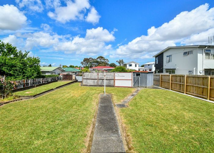  at 1 Sterling Avenue, Manurewa East, Auckland