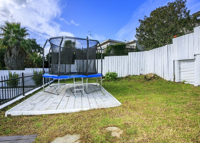  at 62 Glencoe Road, Browns Bay, North Shore City, Auckland