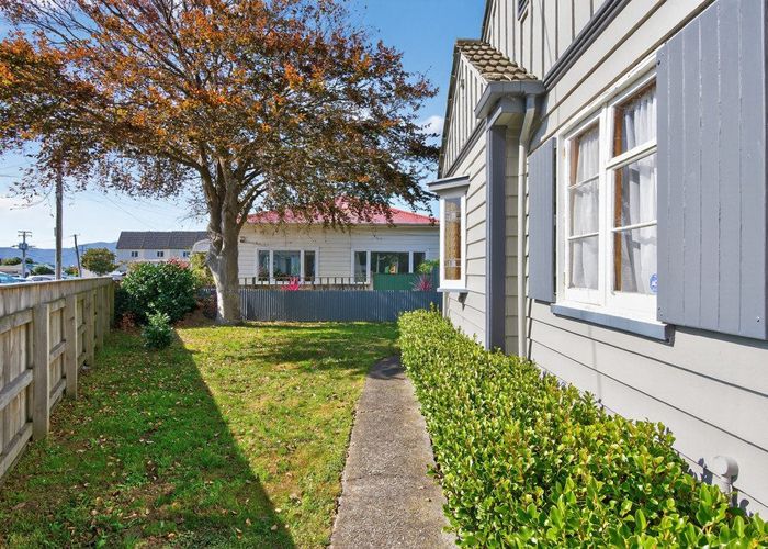  at 34 Riddlers Crescent, Petone, Lower Hutt, Wellington