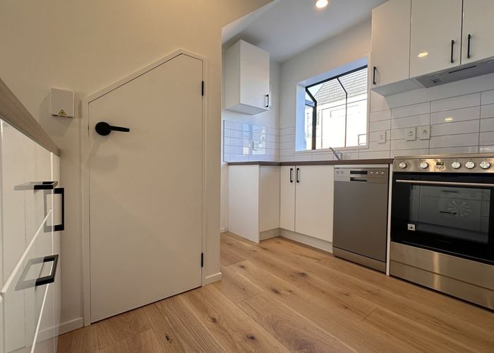  at 4/60 Matipo Street, Riccarton, Christchurch City, Canterbury