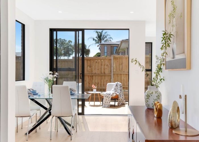  at Lot 1/3 Jillteresa Crescent, Half Moon Bay, Manukau City, Auckland