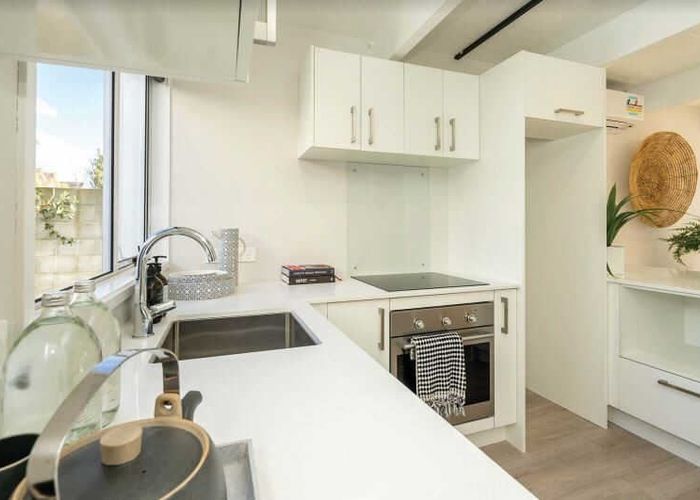  at 8/18 Salisbury Street, City Centre, Christchurch City, Canterbury