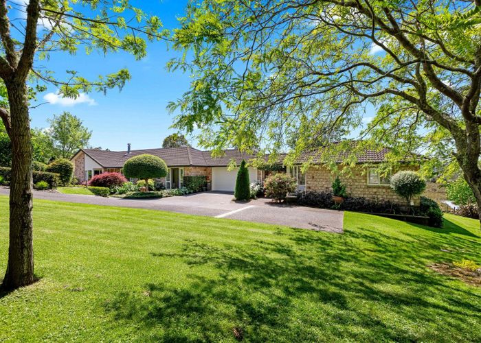  at 85 Whangaparaoa Road, Red Beach, Red Beach