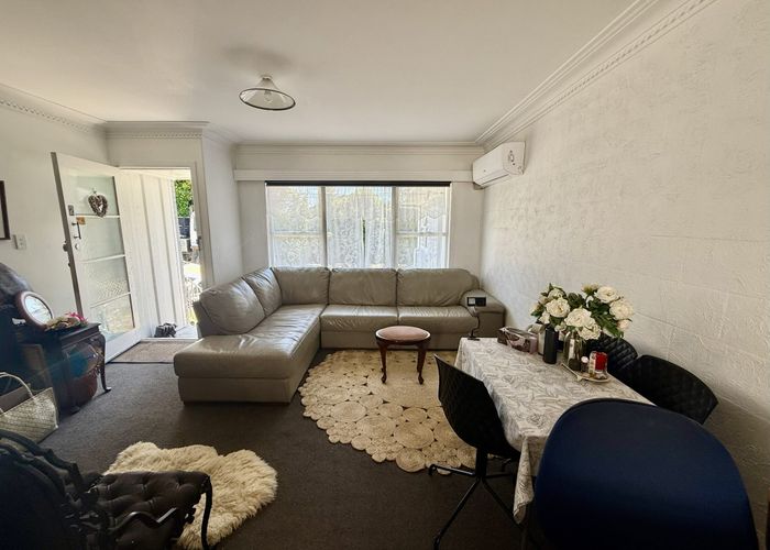  at 2/83 Motatau Road, Papatoetoe, Manukau City, Auckland