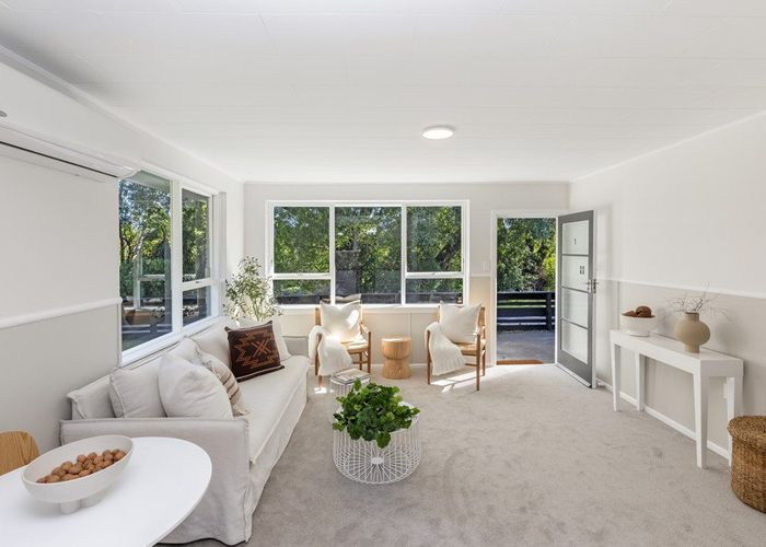  at 1/11 Heathcote Street, Woolston, Christchurch City, Canterbury