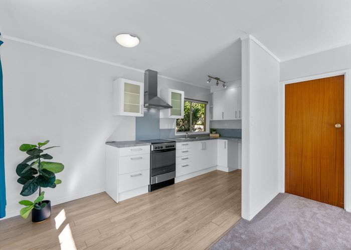  at 2/3 Holt Avenue, Torbay, North Shore City, Auckland