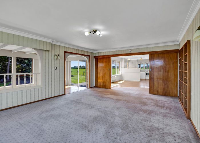 at 1904 South Road, Kaupokonui, Hāwera