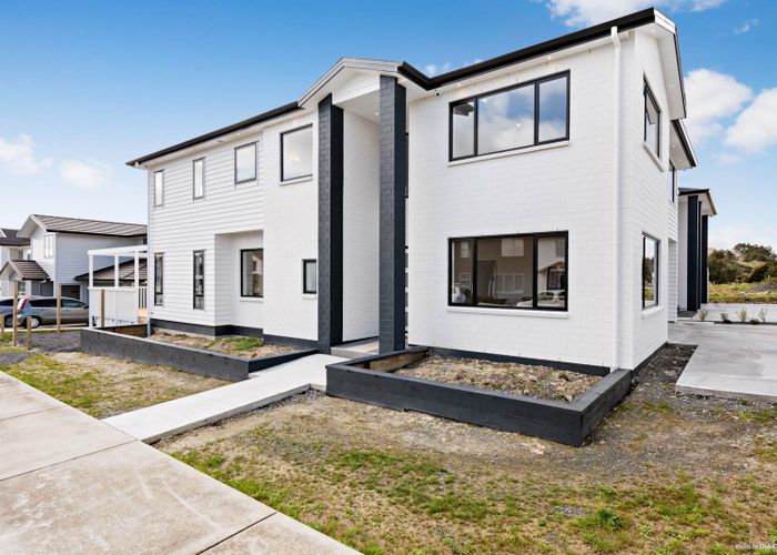  at 14 Horsefields Drive, Flat Bush, Auckland
