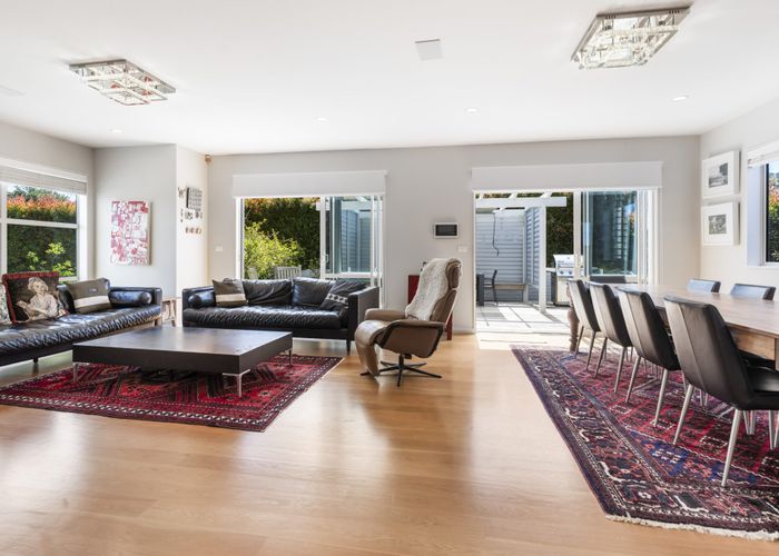  at 33 Caldera Drive, Long Bay, Auckland