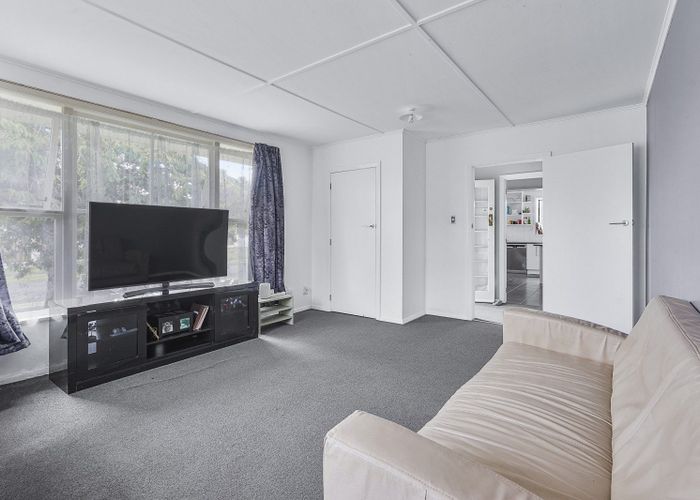  at 3 Breidis Place, Chartwell, Hamilton