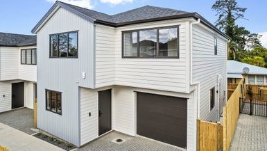  at 8C Ayrton Street, Te Atatu South, Auckland