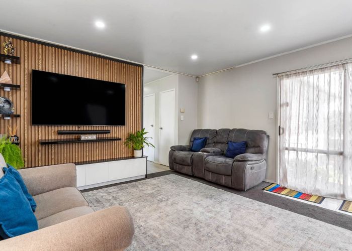  at 2/47 Taitimu Drive, Weymouth, Manukau City, Auckland