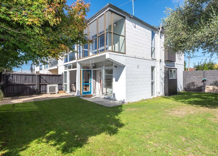  at 1/107 Holly Road, St Albans, Christchurch