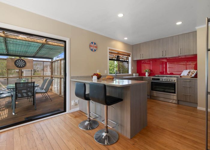  at 20 Willoughby Avenue, Howick, Manukau City, Auckland