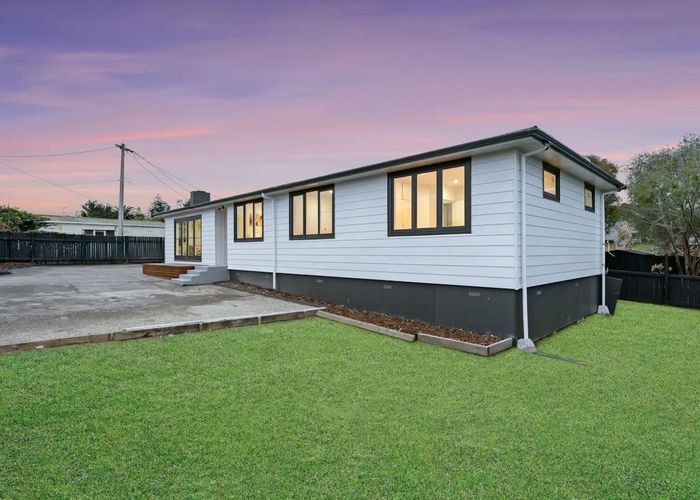  at 1/30 Ribblesdale Road, Henderson, Auckland