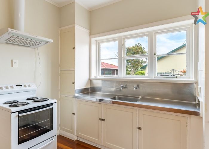  at 7 Collingwood Street, Waterloo, Lower Hutt