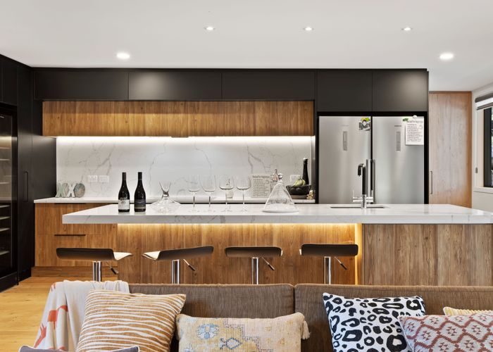  at 16 Collings Drive, Lucas Heights, Auckland
