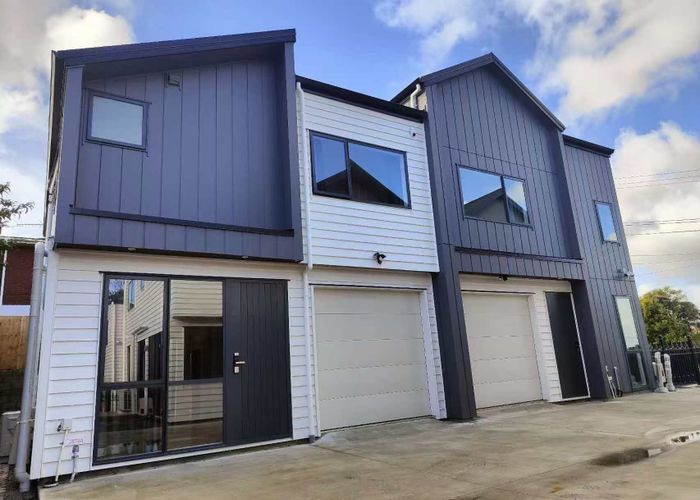  at 2B Mariri Road, Onehunga, Auckland City, Auckland