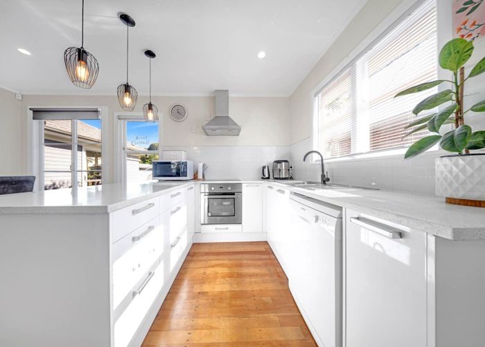 at 13 Kerrydale Road, Manurewa, Manukau City, Auckland