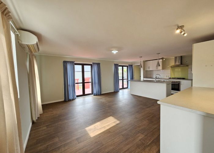  at 3 Mana Avenue, Titahi Bay, Porirua, Wellington