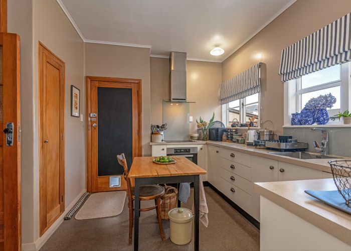  at 244 College Street, West End, Palmerston North, Manawatu / Whanganui