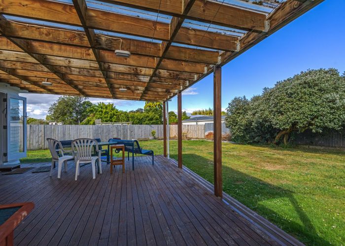  at 8 Bradford Place, Awapuni, Palmerston North, Manawatu / Whanganui