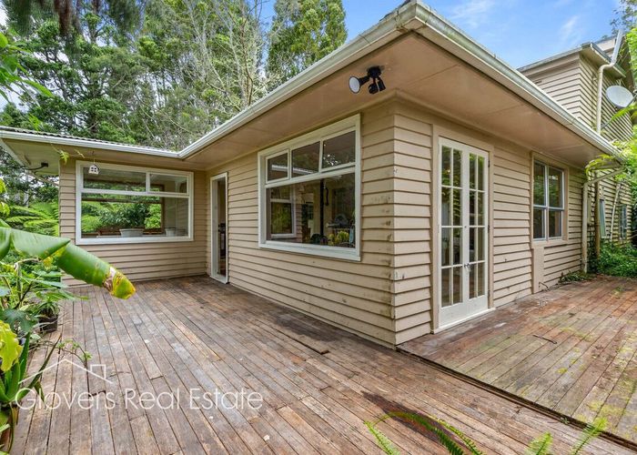  at 5 Brownie Road, Laingholm, Auckland