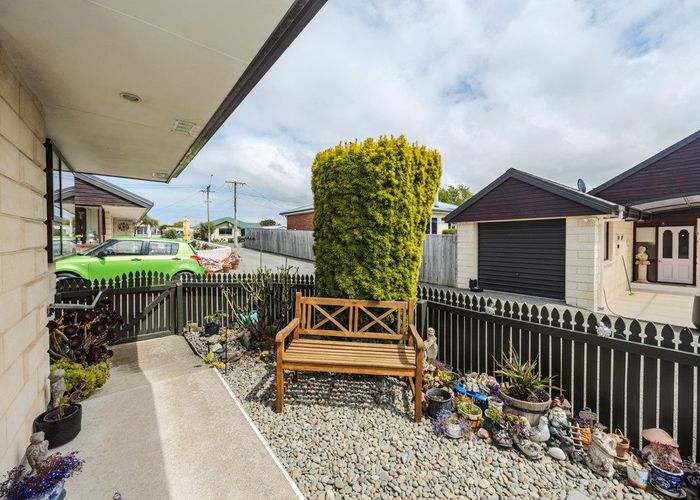  at 2/16 Nen Street, Oamaru