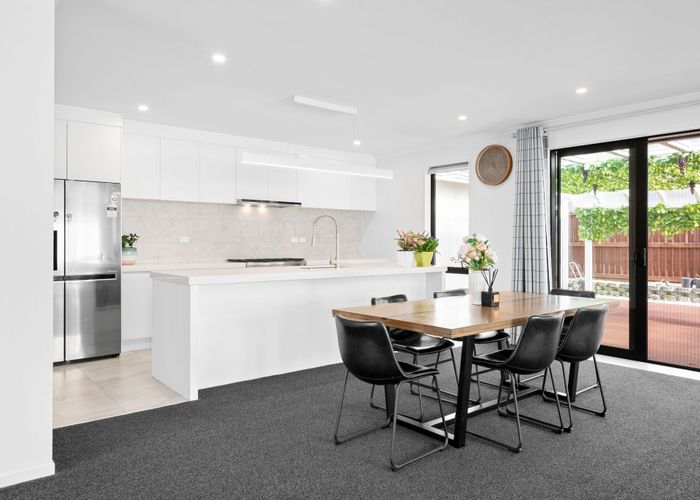  at 5 Sydney Place, Flagstaff, Hamilton, Waikato