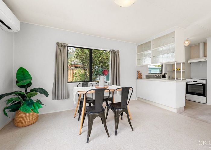  at 2/11 Bauchop Road, Waterloo, Lower Hutt, Wellington