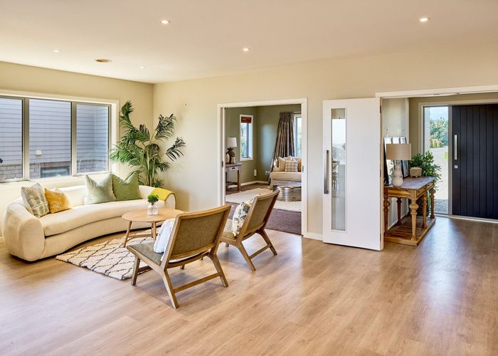  at 107 Endeavour Drive, Whitby, Porirua, Wellington