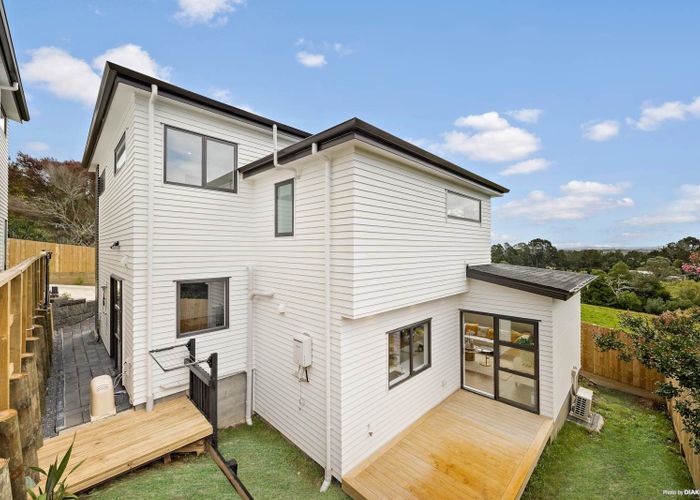  at 468B Don Buck Rroad, Massey, Waitakere City, Auckland