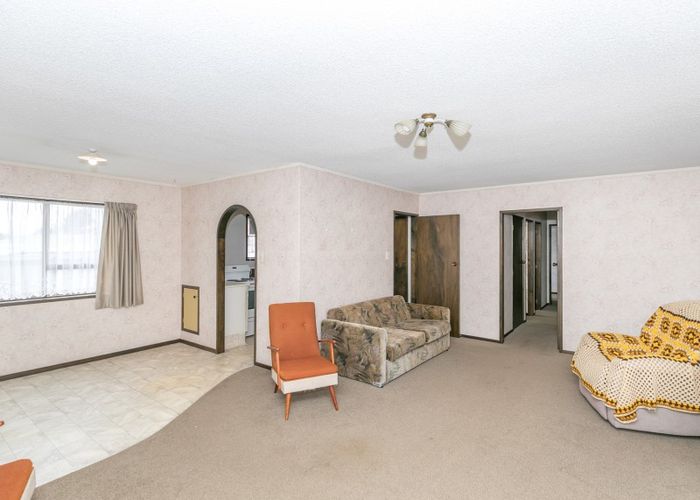  at 23 Karen Crescent, Dinsdale, Hamilton