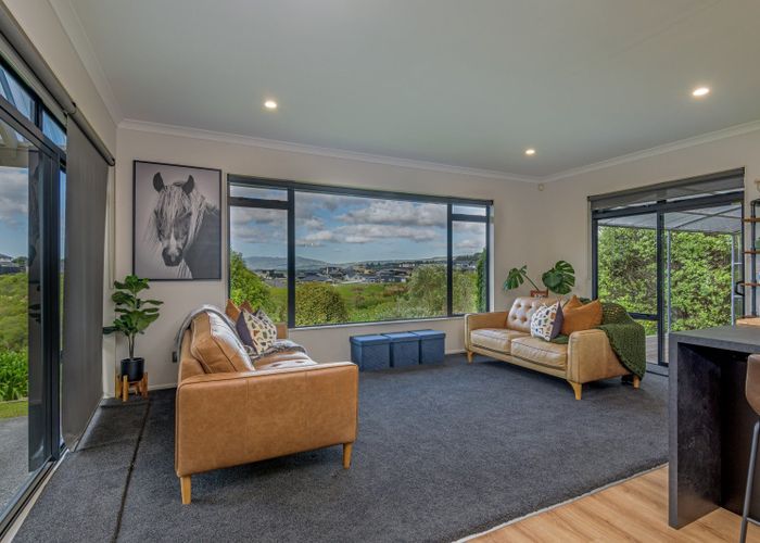  at 63 Ruapehu Drive, Fitzherbert, Palmerston North