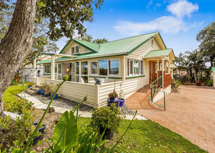  at 75 Taunton Terrace, Blockhouse Bay, Auckland
