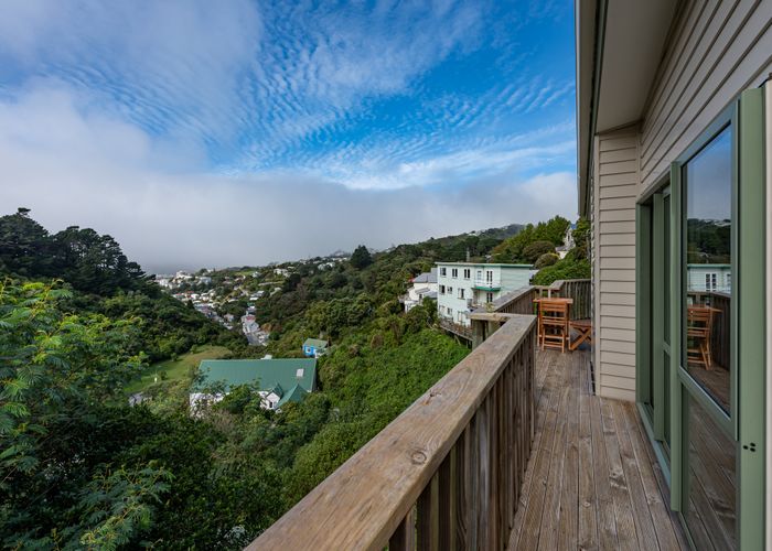  at 129 Raroa Road, Aro Valley, Wellington