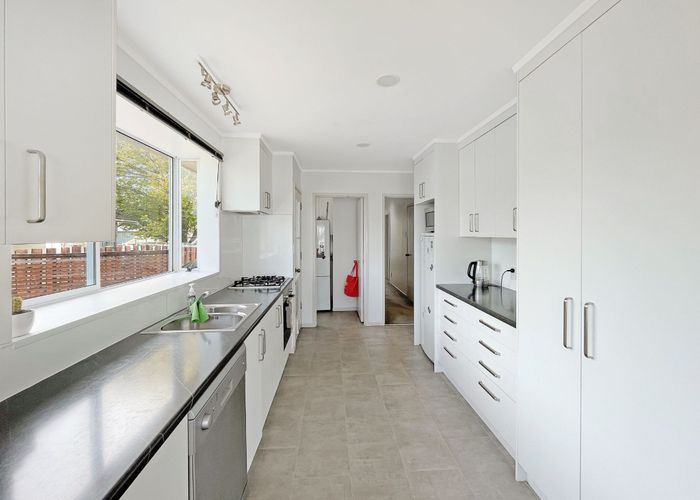  at 32 Elmwood Crescent, Pukete, Hamilton, Waikato